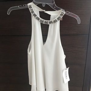 High neck, cream tank fedora brand